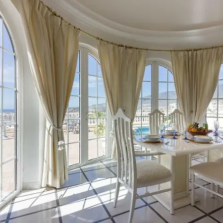 Sunny Villa Costa Adeje (Tenerife)